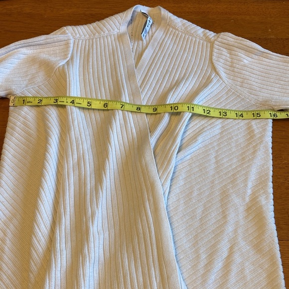 Athleta Womens Sz XS White Solstice Wrap Open Cardigan Merino Wool Blend Sweater - Picture 12 of 14